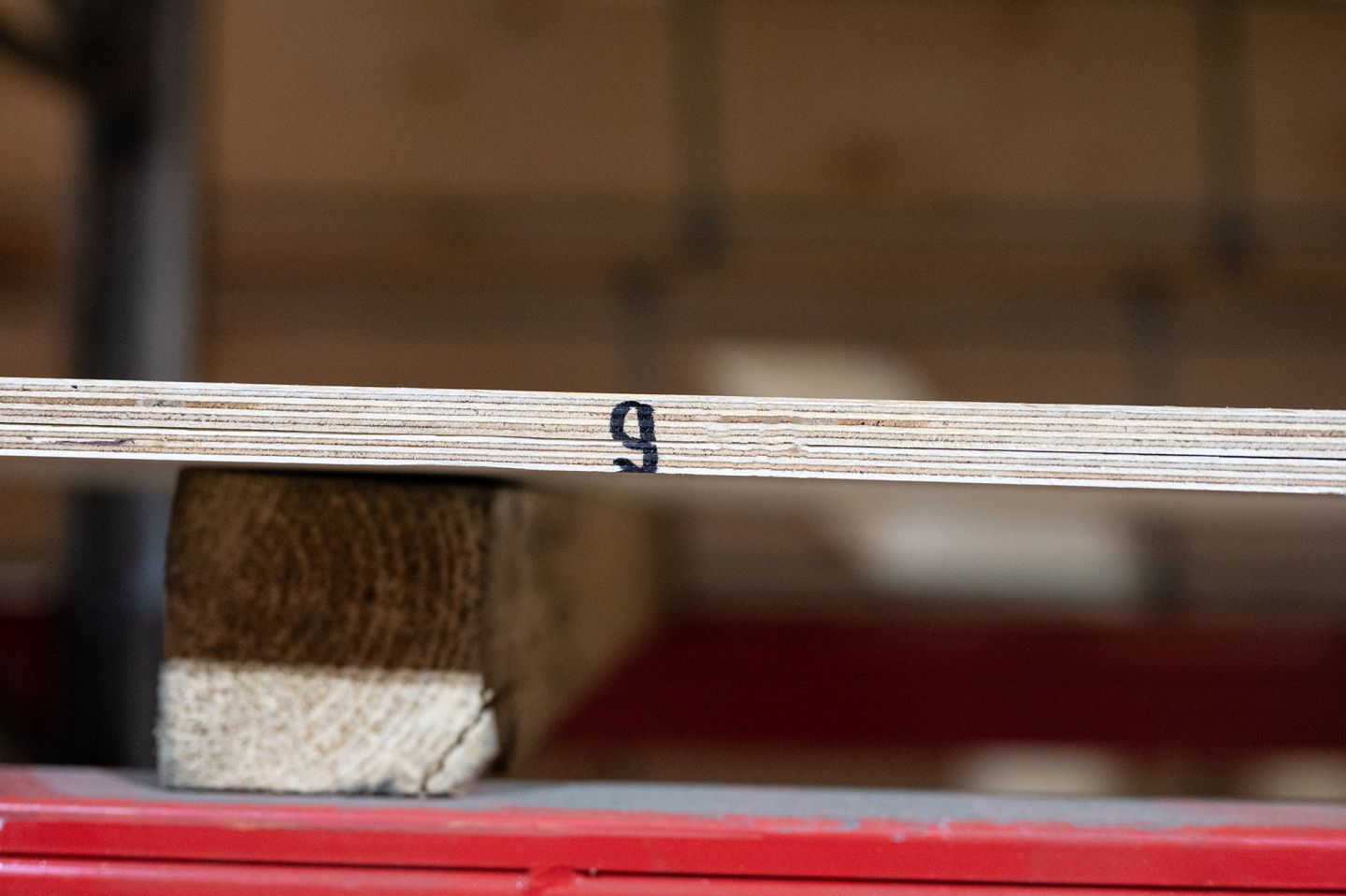 Фанера ФСФ 9мм 2440х1220 мм сорт 4/4 нешлифованная березовая влагостойкая