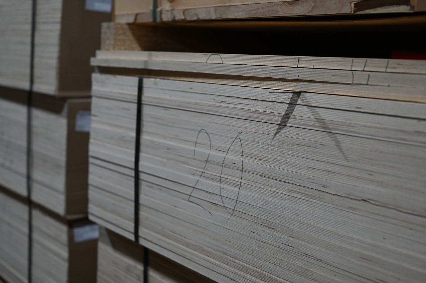 Фанера ФК 20мм 1525х1525мм сорт 2/3 шлифованная березовая СВЕЗА