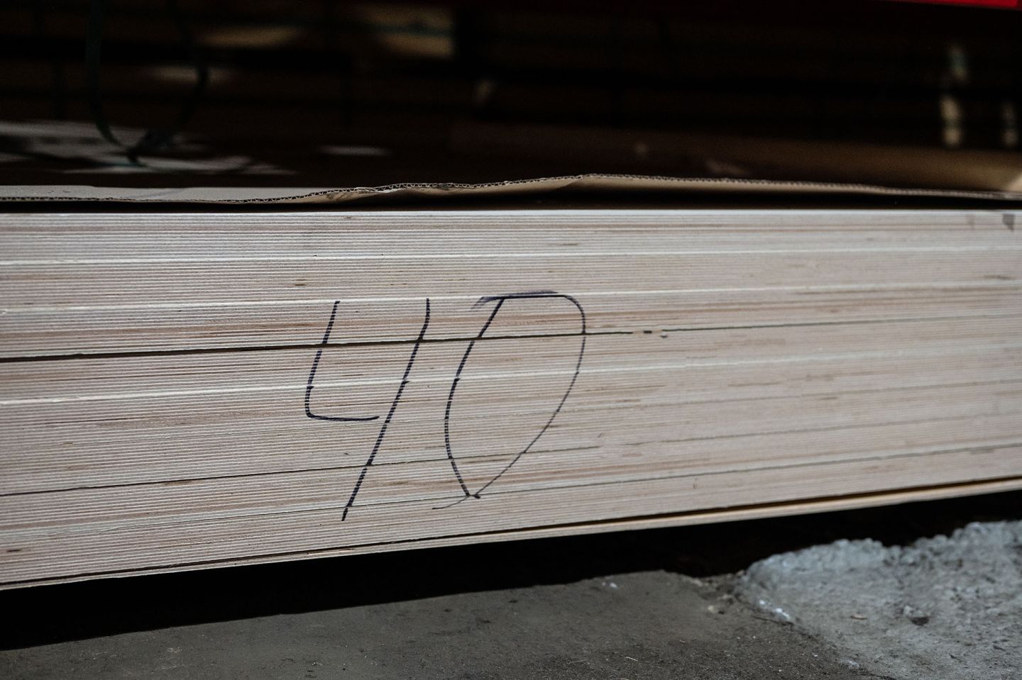 Фанера ФСФ 40мм 2500х1250 мм сорт 2/3 шлифованная Ш2 березовая влагостойкая