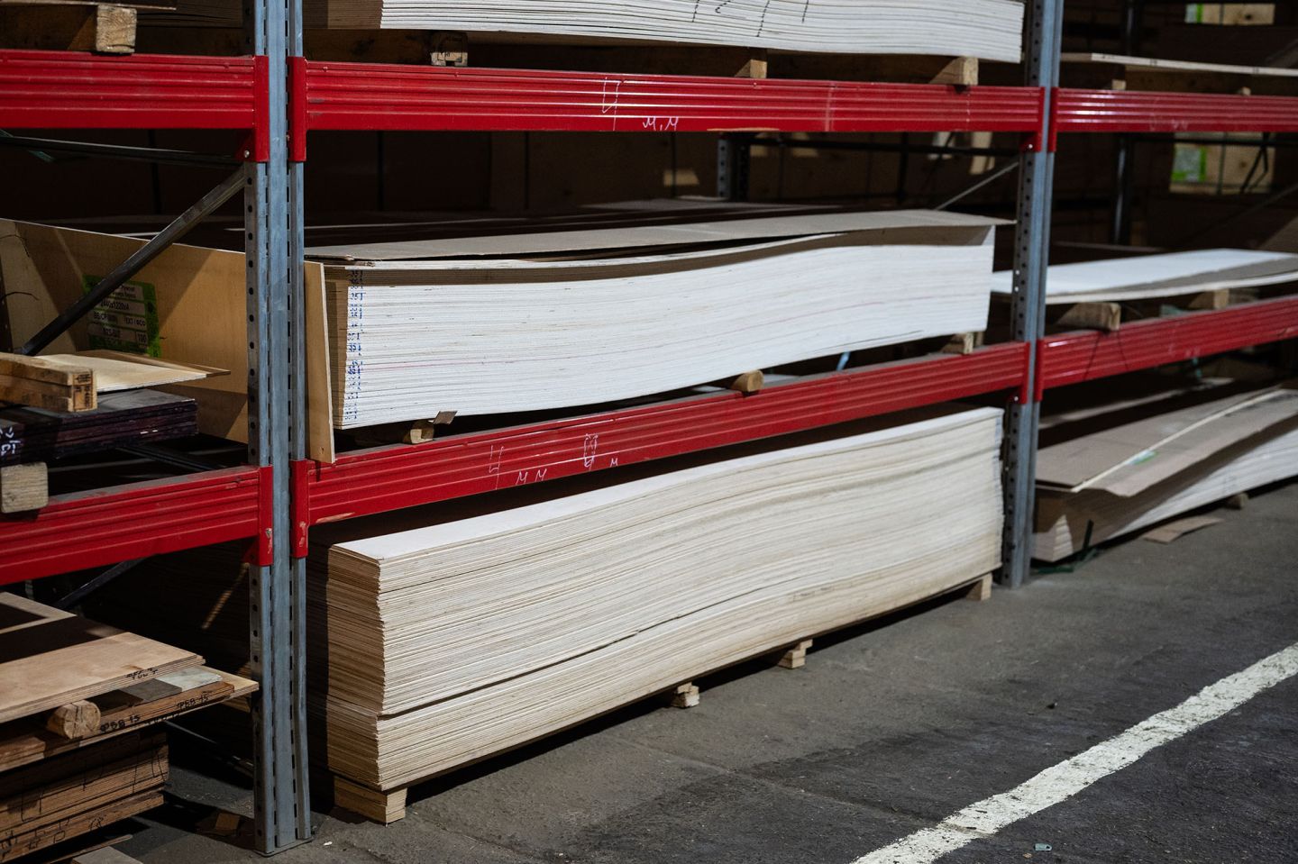 Фанера ФСФ 6мм 2500х1250 мм сорт 2/4 шлифованная Ш1 березовая влагостойкая