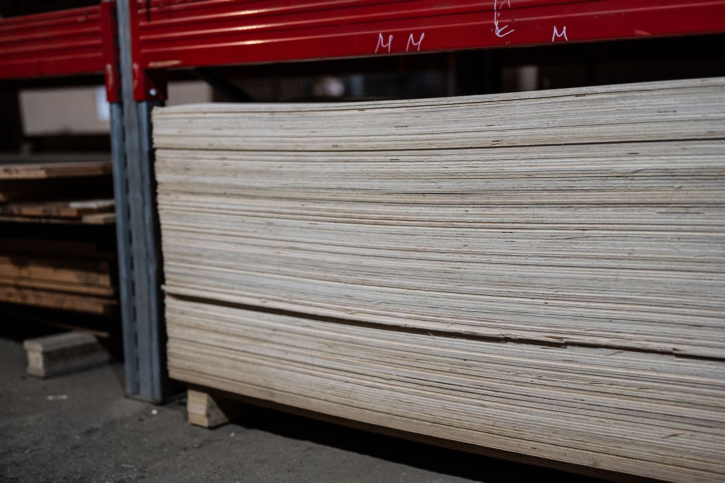 Фанера ФСФ 5мм 2500х1250 мм сорт 4/4 нешлифованная березовая влагостойкая