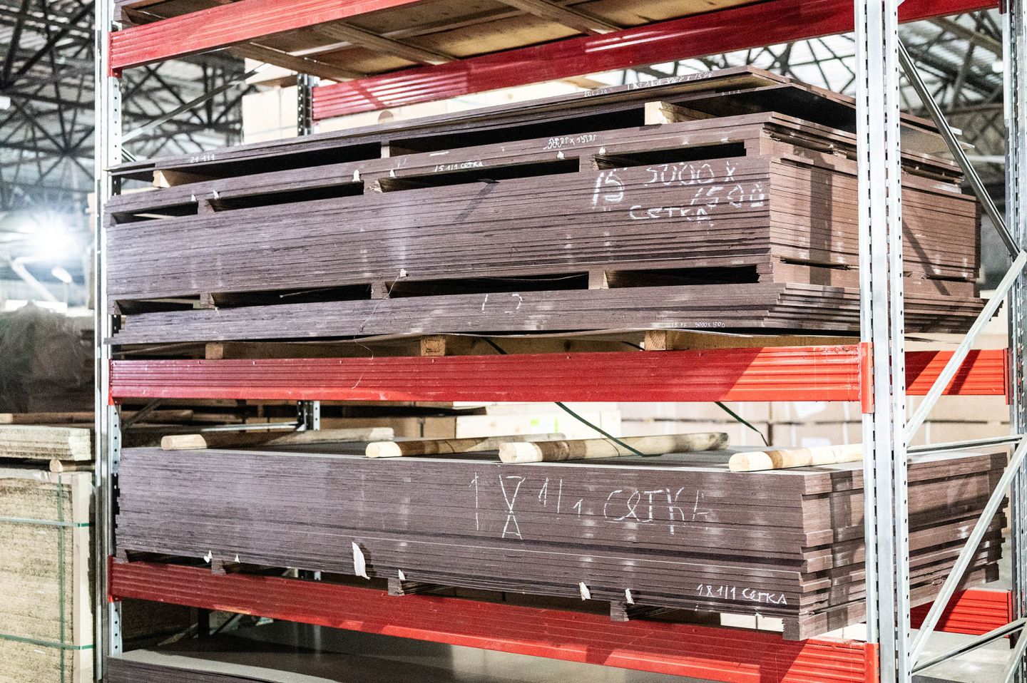 Фанера ФОФ ламинированная 6мм 2440х1220 мм сорт 3/3 березовая