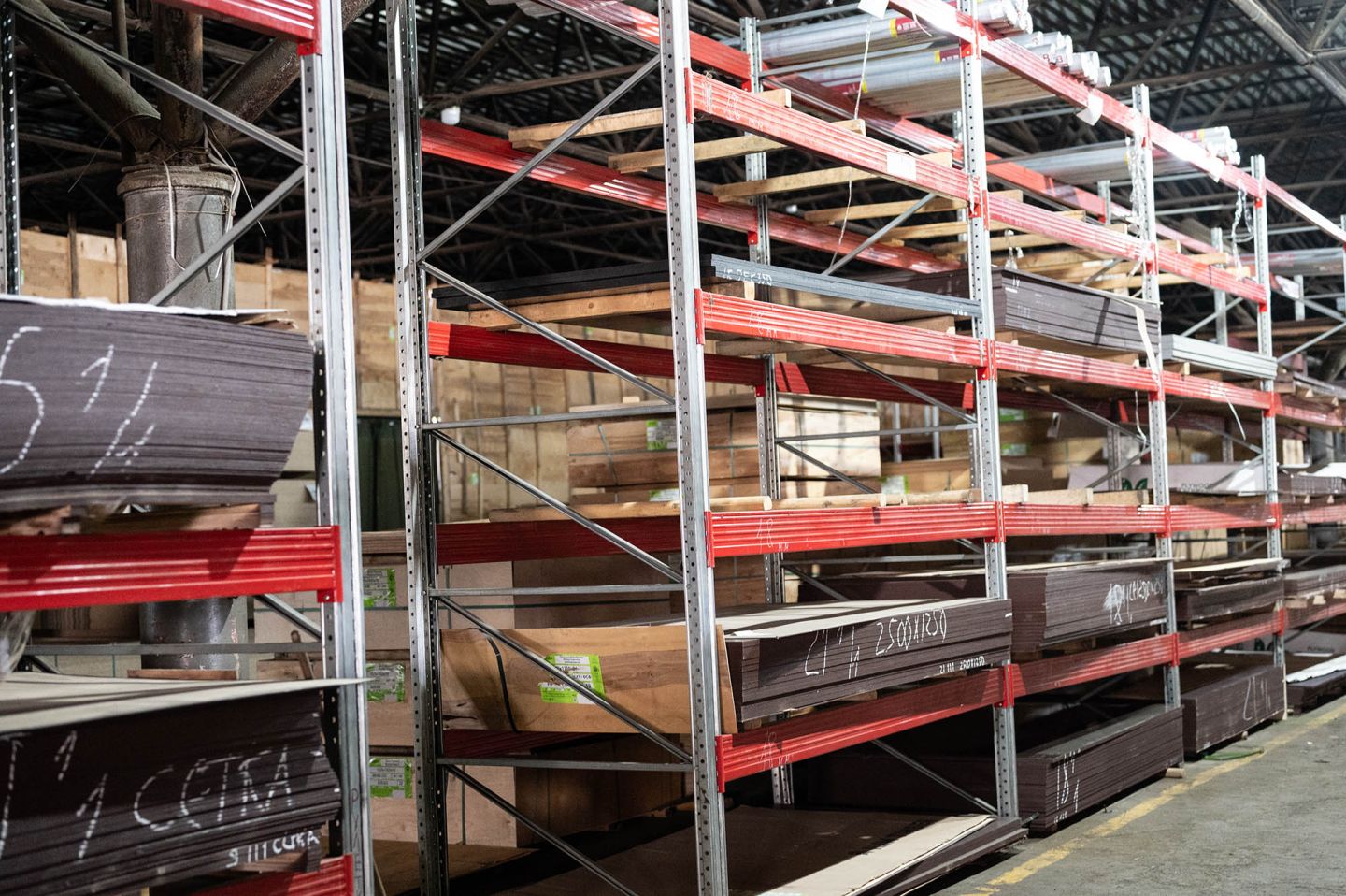 Фанера ФОФ сетчатая 27мм 3000х1500 мм сорт 1/2 березовая