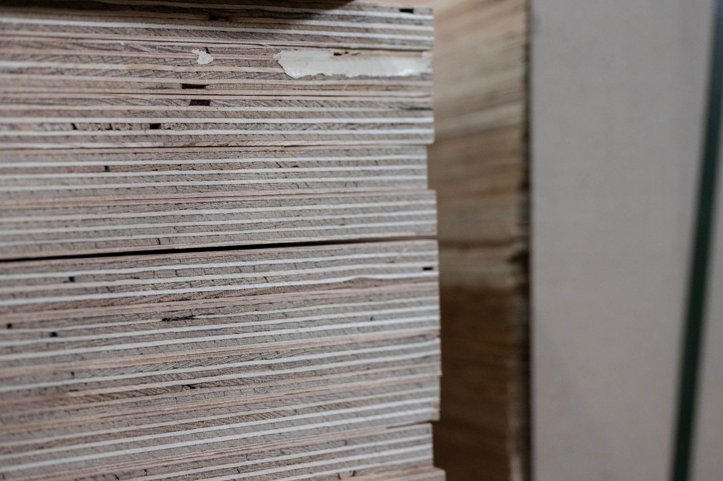 Фанера ФСФ 20мм 2440х1220 мм сорт 2/3 шлифованная хвойная влагостойкая