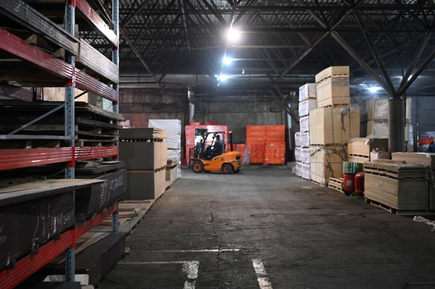 Фанера Paint ФОФ ламинированная 9мм 2440х1220 мм сорт 1/2 березовая GRY/GRY 140/140