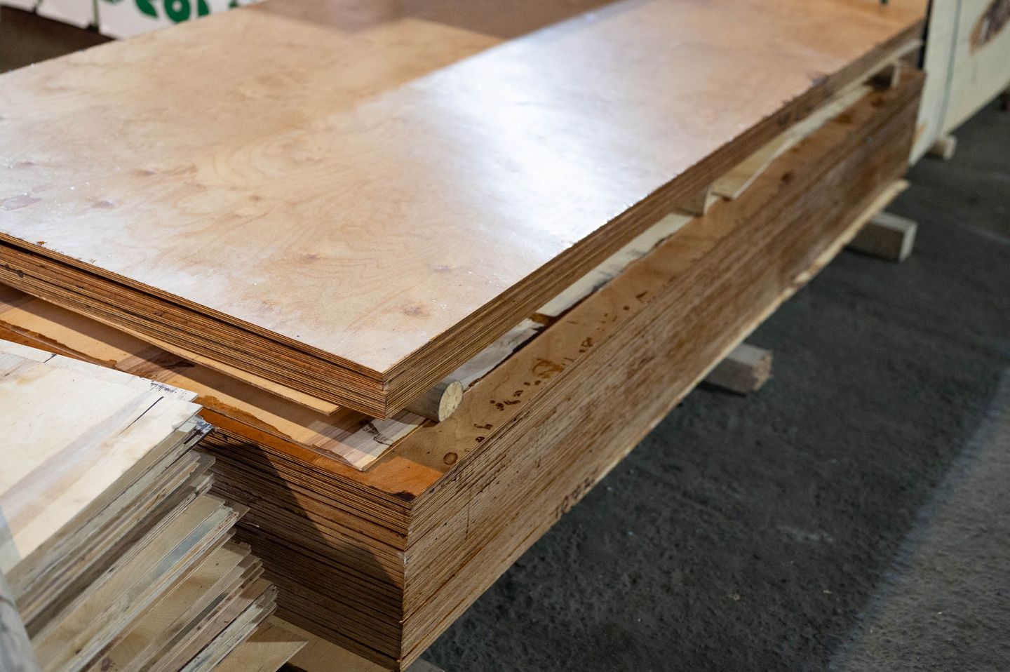 Фанера бакелизированная 9мм 2440х1220 мм сорт ФБС березовая влагостойкая