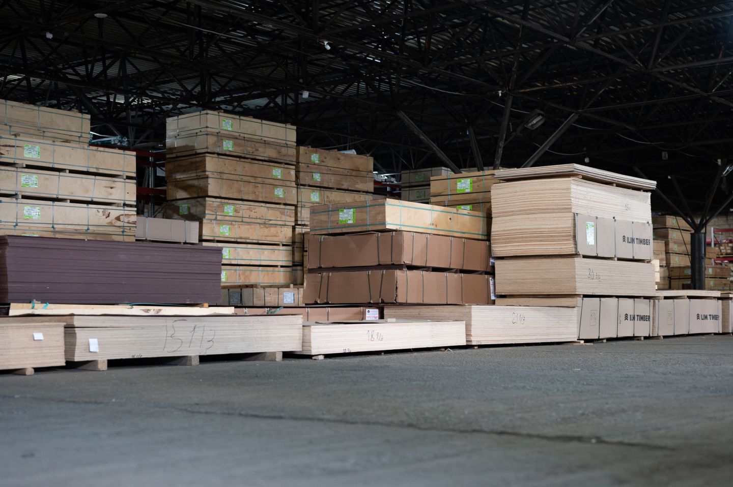 Фанера ФСФ 18мм 2440х1220 мм сорт 2/3 шлифованная хвойная влагостойкая