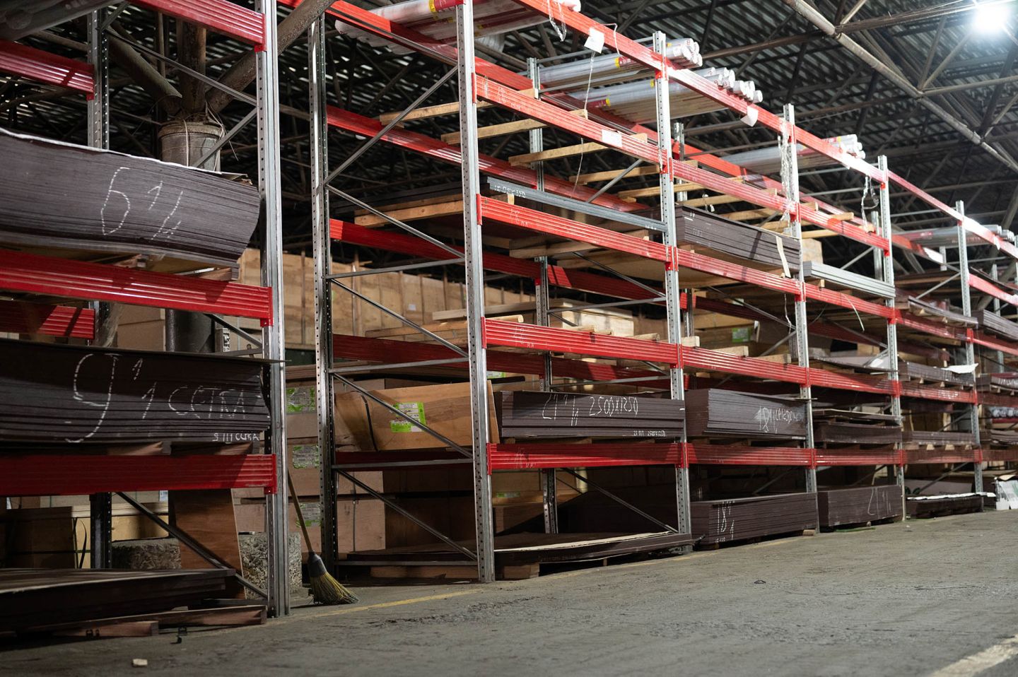 Фанера Paint ФОФ ламинированная 21мм 2440х1220 мм сорт 1/1 березовая Kraft 214/214