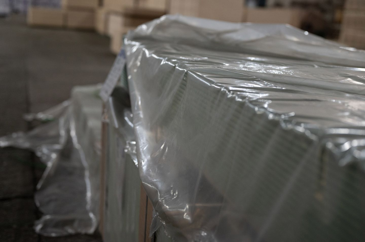 Гипсокартонный лист Декоратор 12,5мм 1200х2500 мм влагостойкий