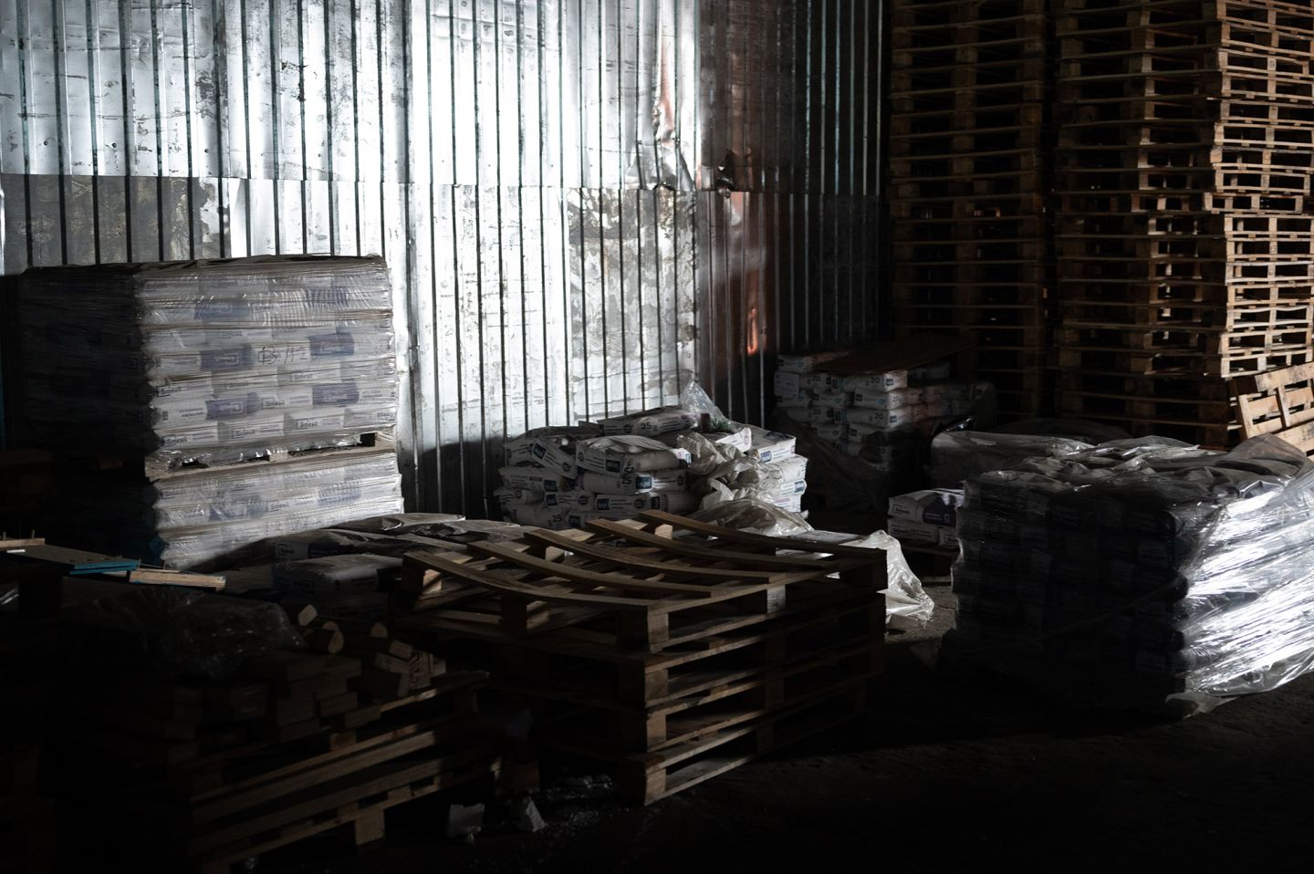 Штукатурка цементная базовая Bergauf Unter Bau 25 кг