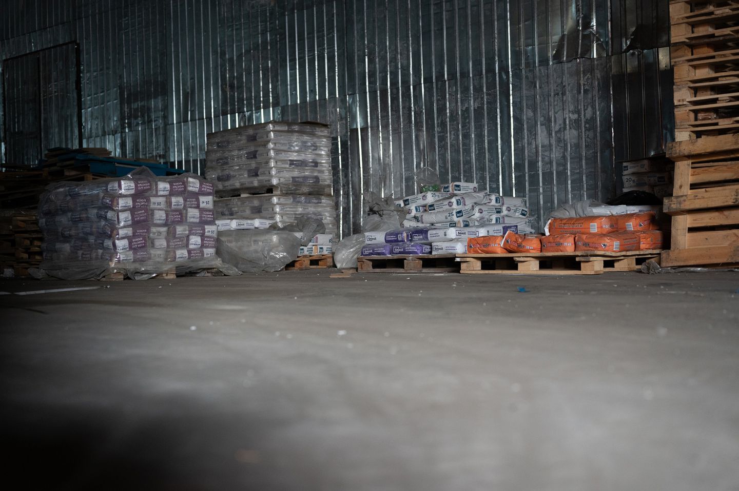 Штукатурка декоративная минеральная «короед» Bergauf Dekor Fasad 25 кг