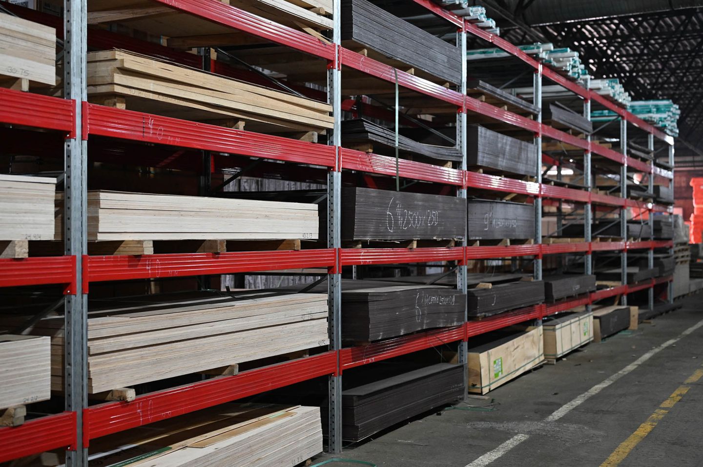 Фанера ФОФ ламинированная 15мм 2440х1220 мм сорт 1/1 березовая LOGO