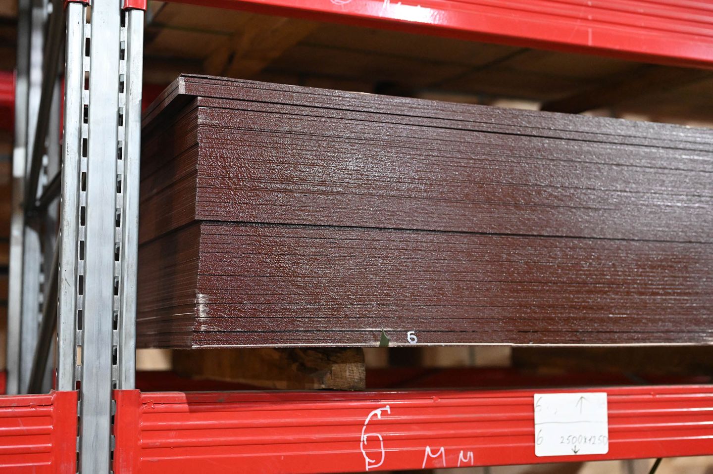 Фанера ФОФ ламинированная 6мм 2440х1220 мм сорт 3/3 березовая