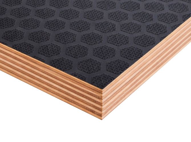 Фанера ФОФ сетчатая 19мм 2500х1250 мм сорт 1/1 березовая 120/120 HEXA