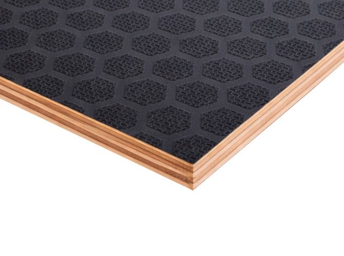 Фанера ФОФ сетчатая 6мм 2440х1220 мм сорт 1/1 березовая 120/120 HEXA